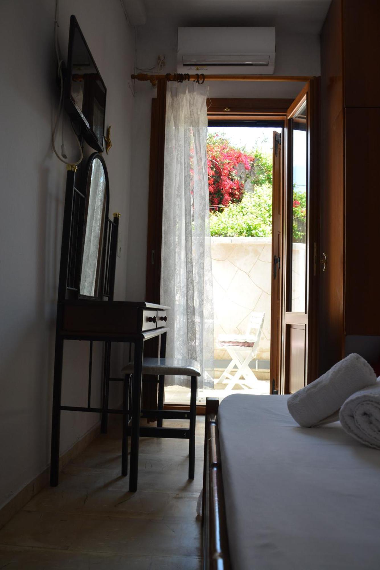 Poseidon Studios Chania Center Extérieur photo